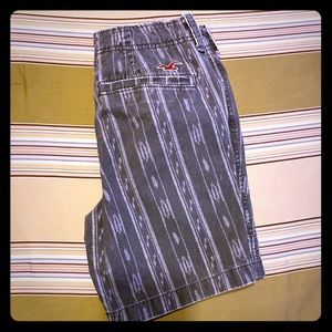 Guys Hollister shorts